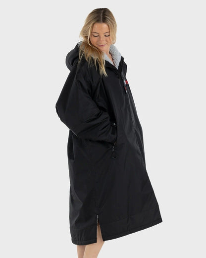 Dryrobe Advance Long Sleeve Changing Robe - Black/Grey