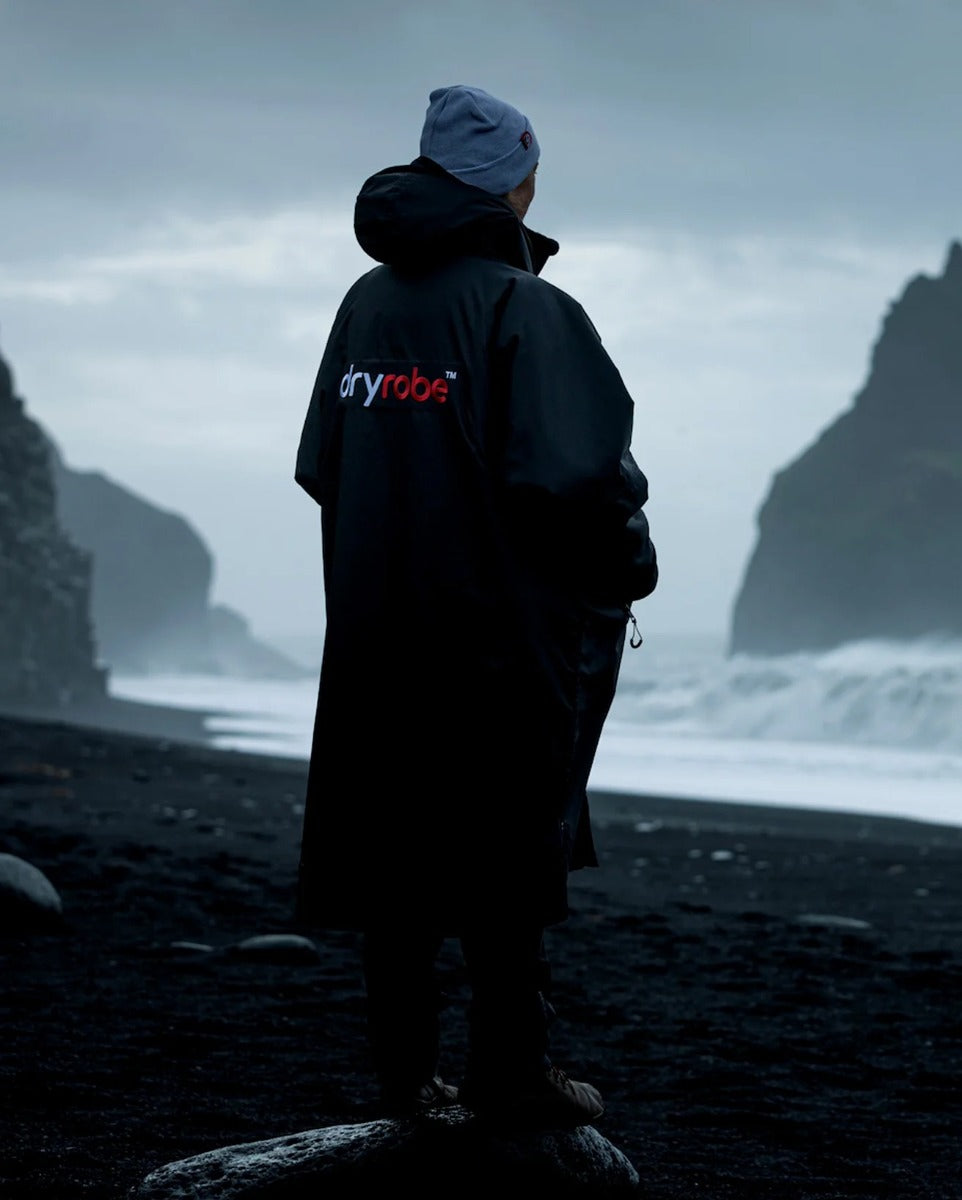 Dryrobe Advance Long Sleeve Changing Robe - Black/Grey
