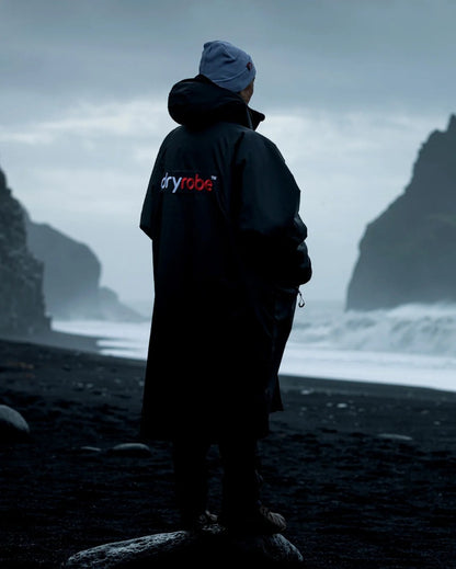 Dryrobe Advance Long Sleeve Changing Robe - Black/Grey