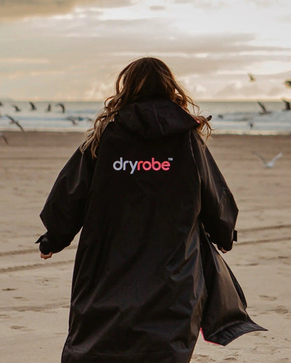 Dryrobe Advance Long Sleeve Changing Robe - Black/Pink