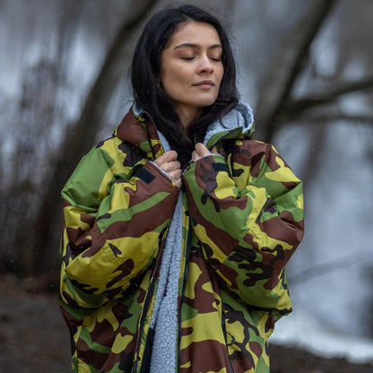 Dryrobe Advance Long Sleeve Changing Robe - Camo / Grey