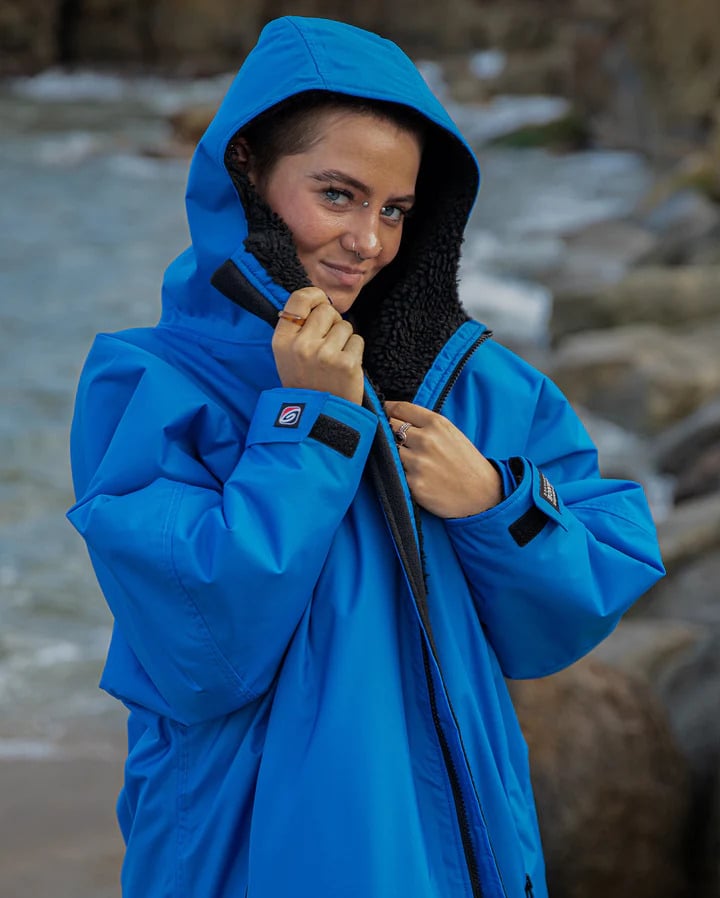 Dryrobe Advance Long Sleeve Changing Robe - Cobalt Blue / Black