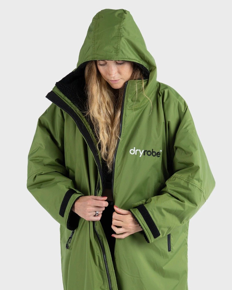 Dryrobe Advance Long Sleeve Changing Robe - Dark Green / Black