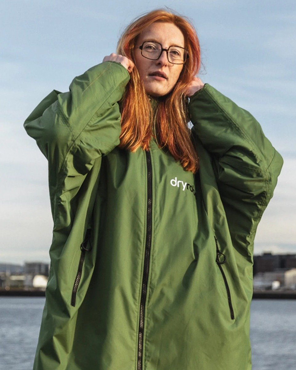 Dryrobe Advance Long Sleeve Changing Robe - Dark Green / Black