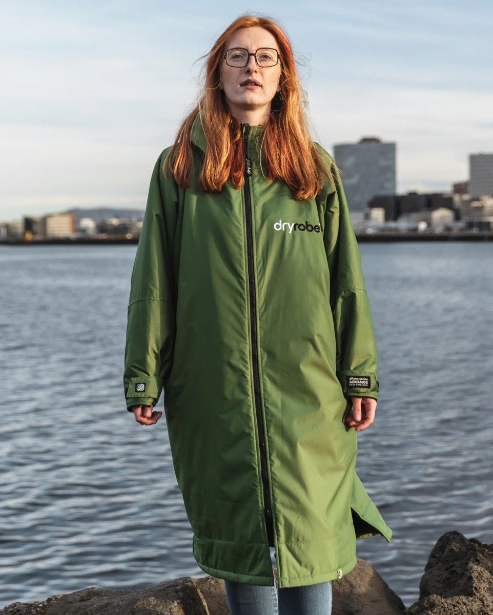 Dryrobe Advance Long Sleeve Changing Robe - Dark Green / Black