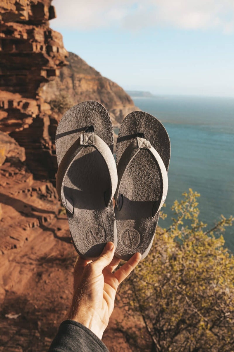 Foamlife Men's Mully Flip-Flops - Stone Grey