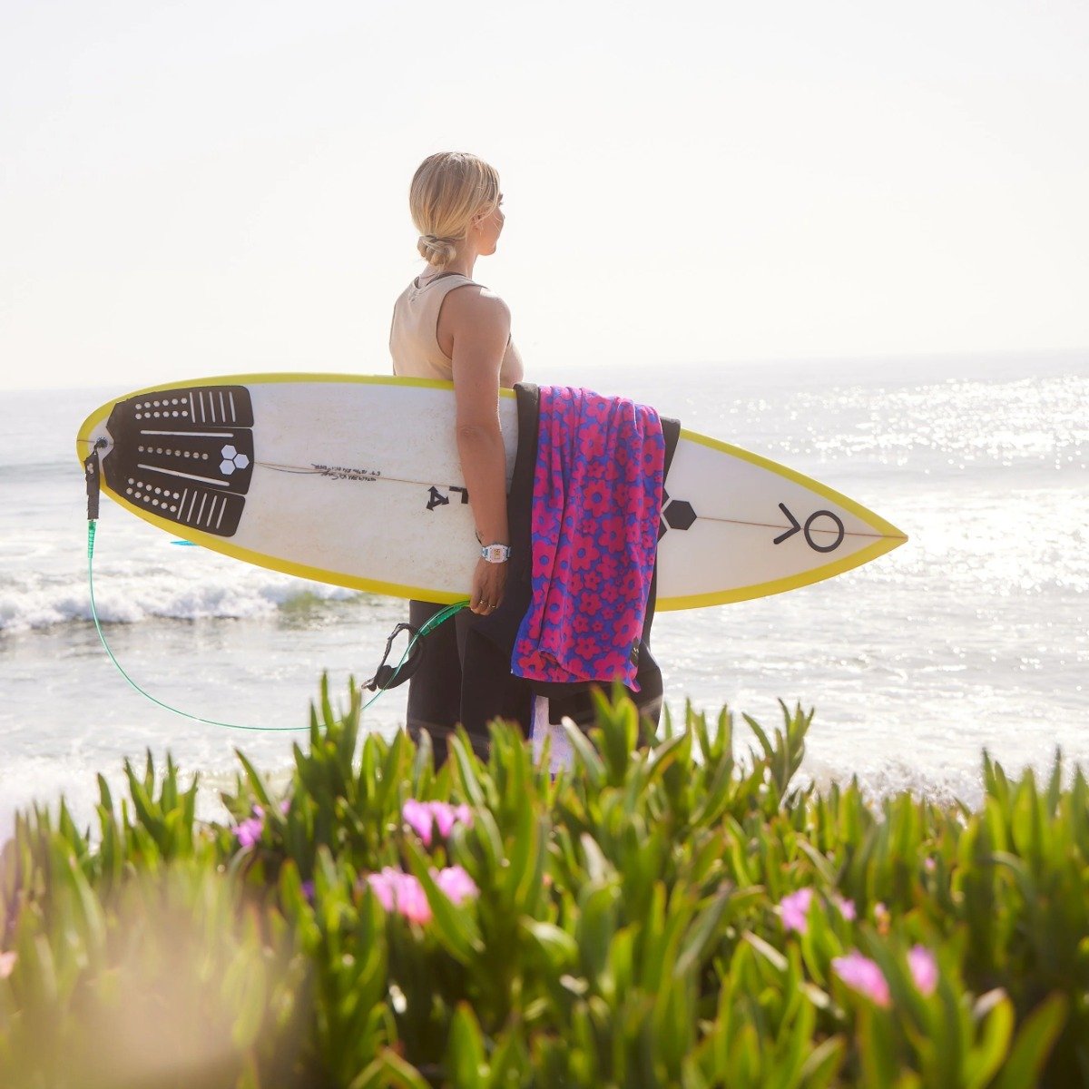 Slowtide Ginny Beach Towel - Vibrant