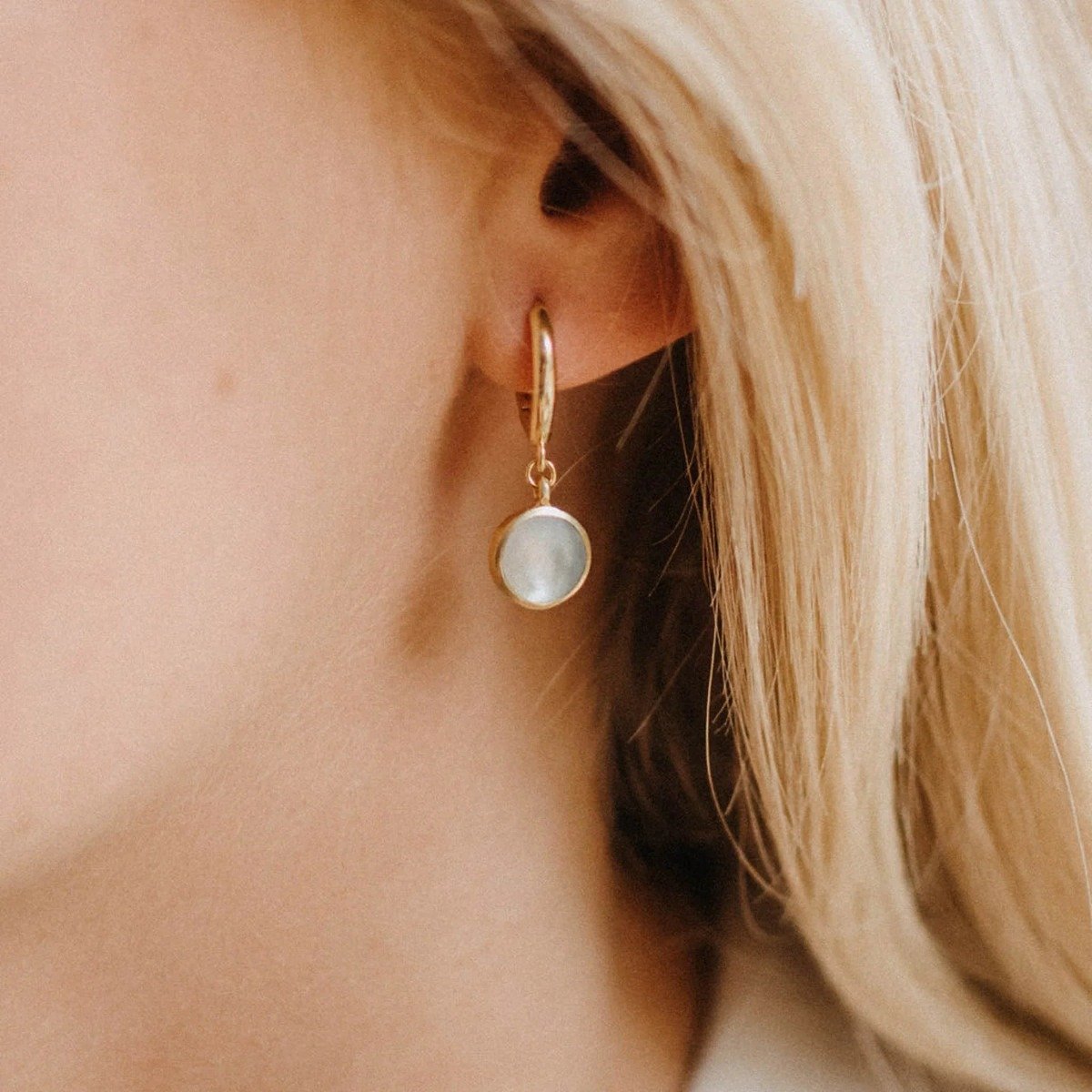 Pineapple Island Asri Jalan Mother of Pearl Hoop Earrings - Gold