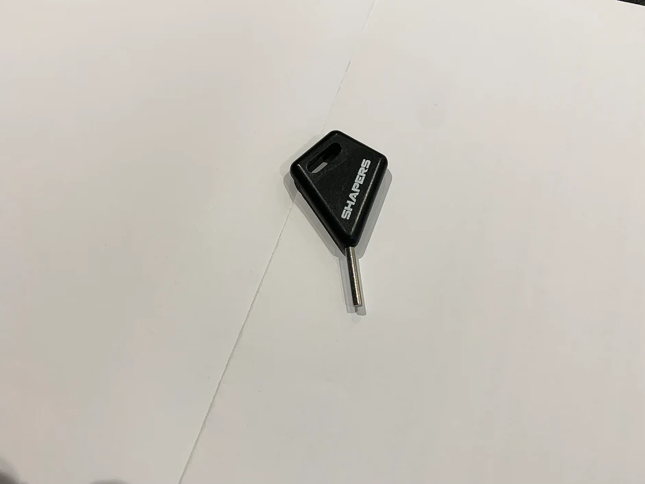 Shapers Surfboard Fin Key