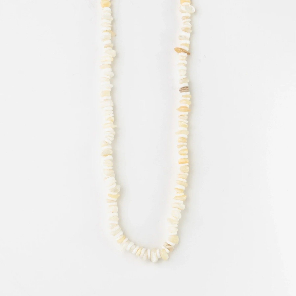 Pineapple Island Canggu Puka Shell Surfer Necklace in White