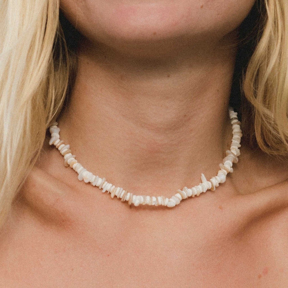 Pineapple Island Canggu Puka Shell Surfer Necklace - White