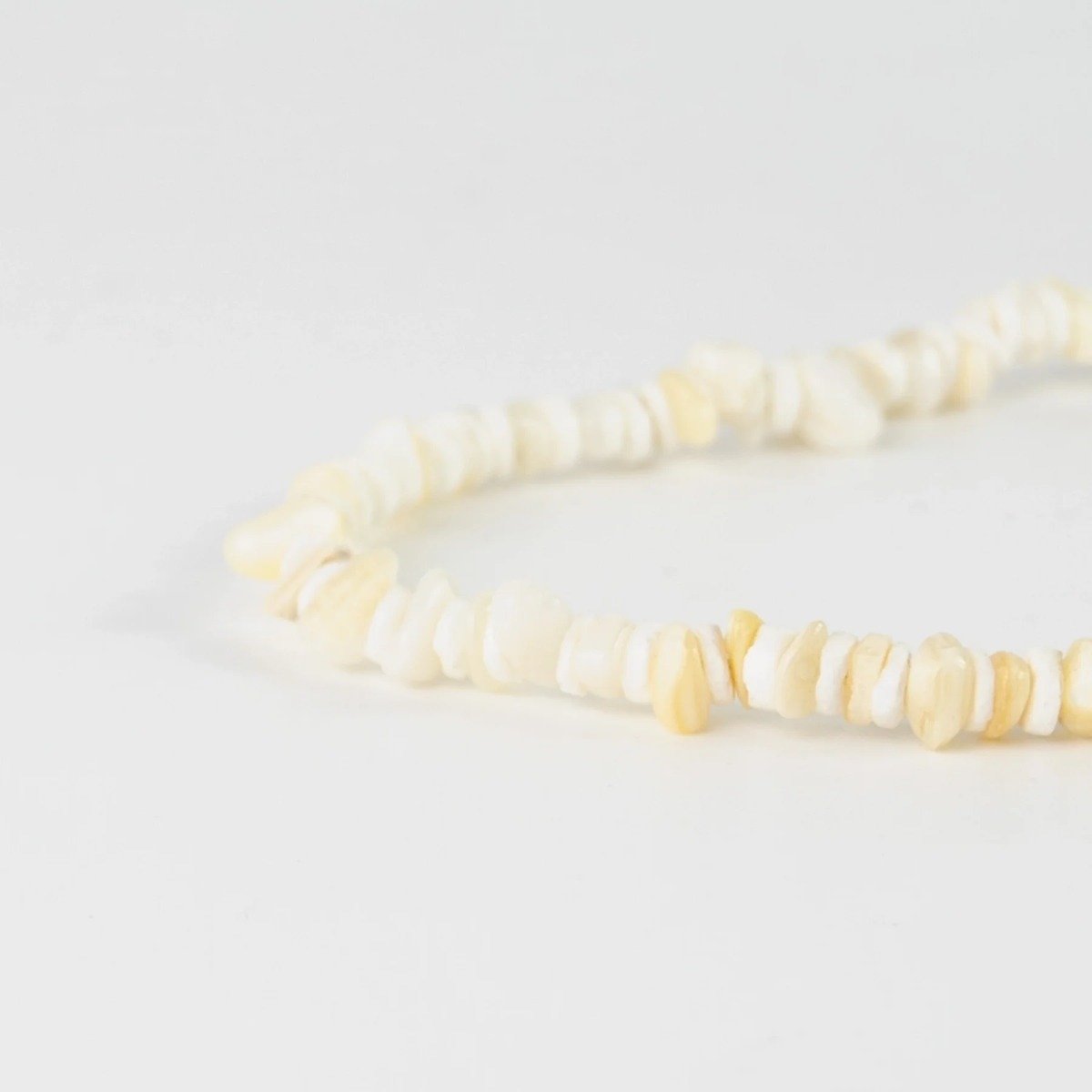 Pineapple Island Canggu Puka Shell Surfer Necklace - White