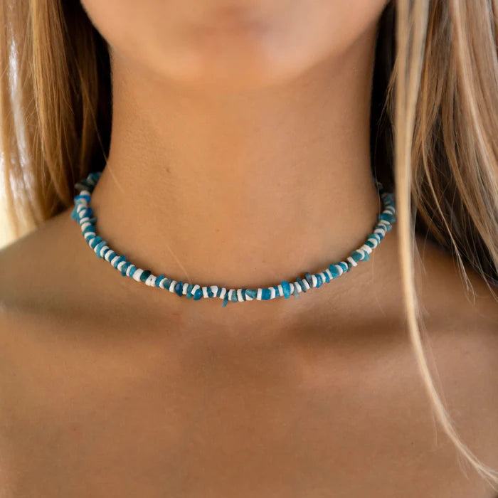 Pineapple Island Troca Shell Necklace - Blue / White