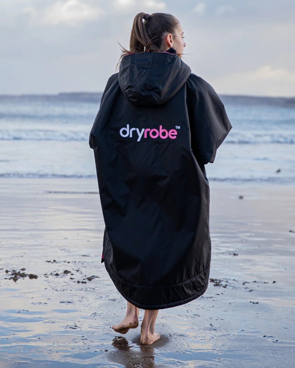Dryrobe Advanced Long Sleeve Kids Changing Robe - Age 10-13 - Black / Pink