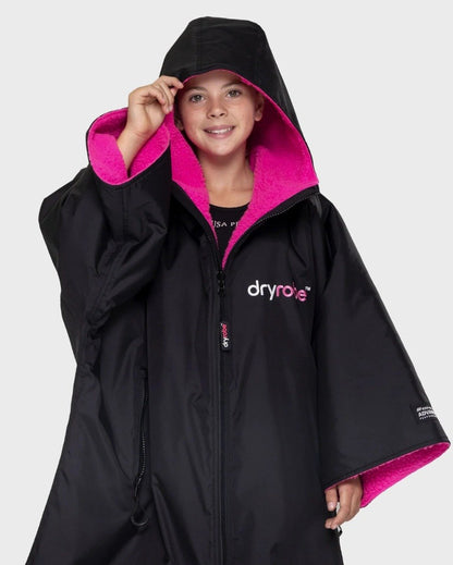 Dryrobe Advance Kids Short Sleeve Changing Robe - Kids 10-13 - Black/Pink