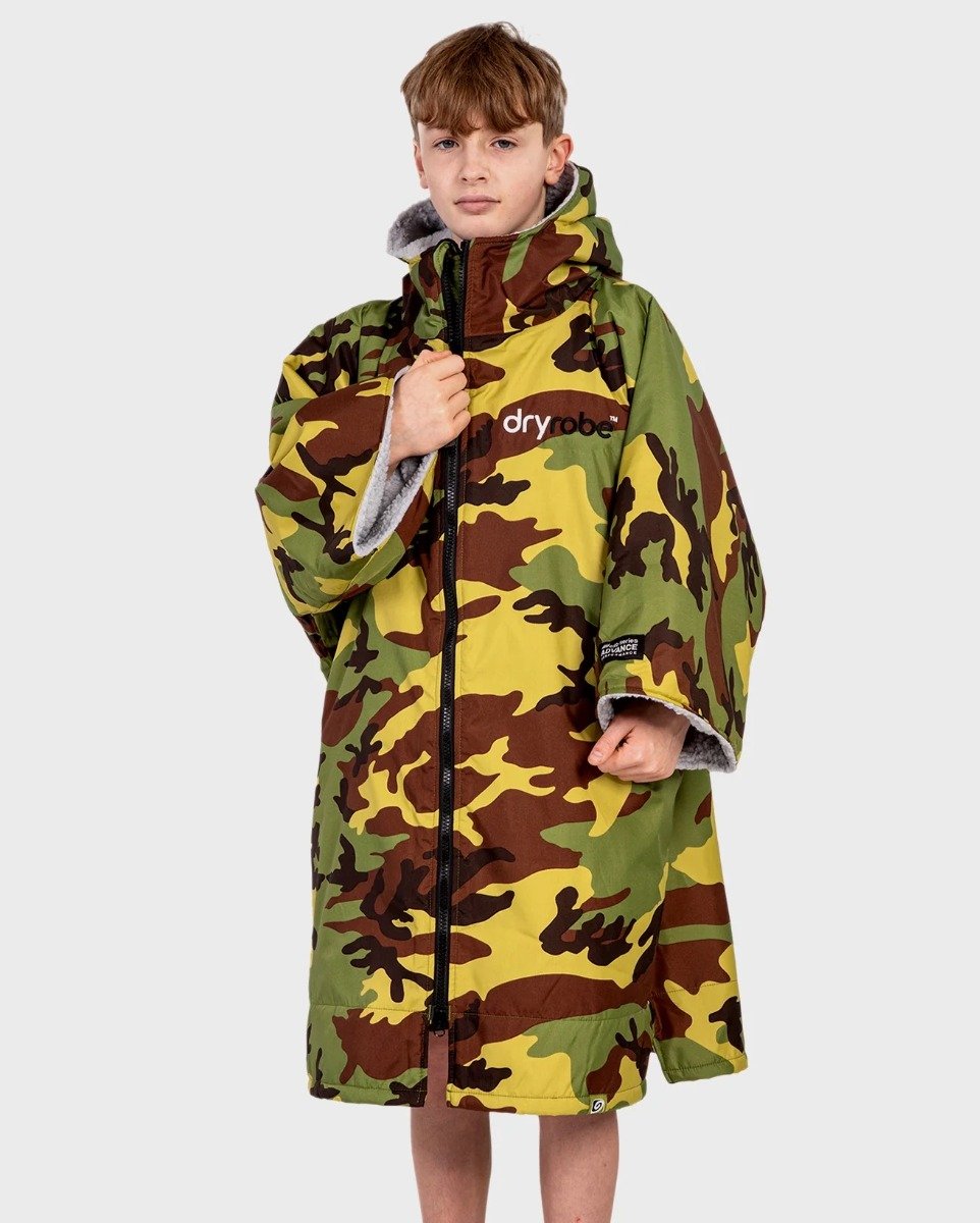 Dryrobe Advance Kids Short Sleeve Changing Robe - Age 10-13 - Camo/Grey