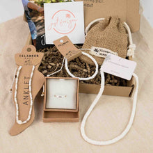 Pineapple Island Letterbox Box Gift Set for Her - White