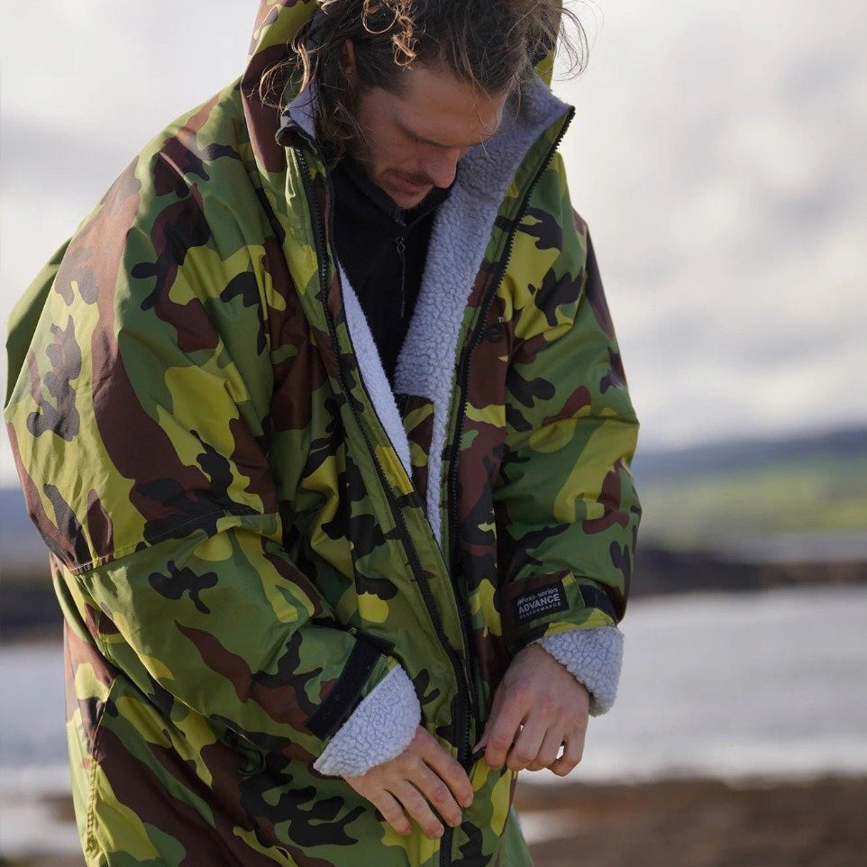 Dryrobe Advance Long Sleeve Changing Robe - Camo / Grey