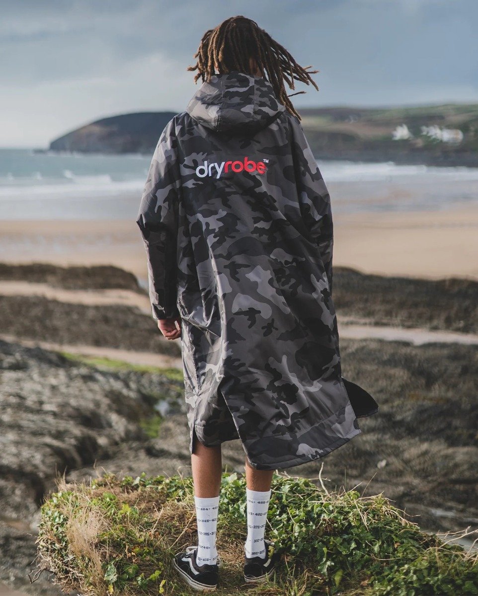 Dryrobe Advance Long Sleeve Changing Robe - Black / Camo