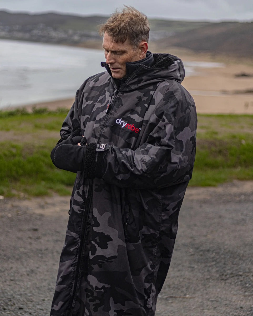 Dryrobe Advance Long Sleeve Changing Robe - Black / Camo
