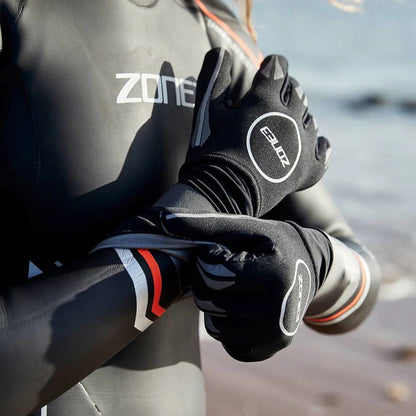 ZONE3 Neoprene Swim Gloves - Black/Silver