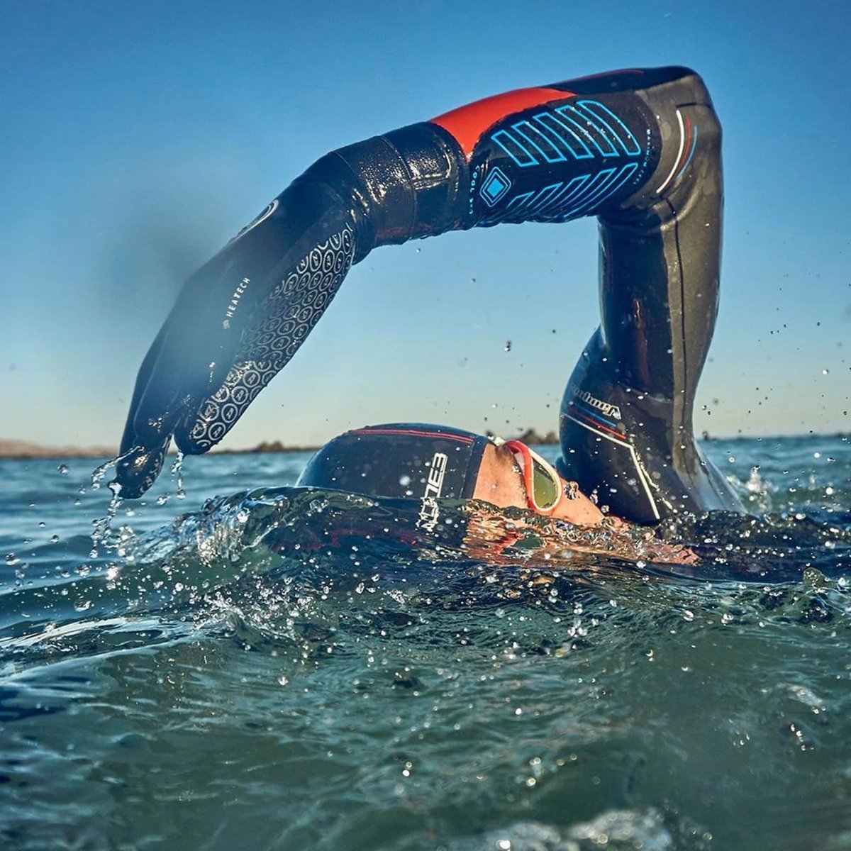 ZONE3 Neoprene Swim Cap - Black / Red