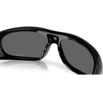 Oakley Belleville Sunglasses - Polished Black / Prizm Black