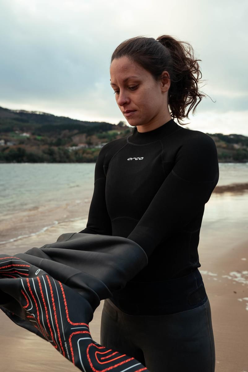Orca Base Layer Women's Long Sleeve Rash Vest - Black