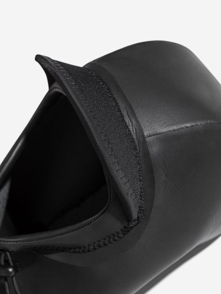 Orca 2mm Unisex Surf Vest With Hood - Black