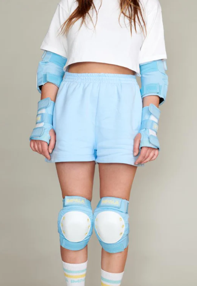 Impala Adult Protective Set - Sky Blue/Yellow - lifestyle