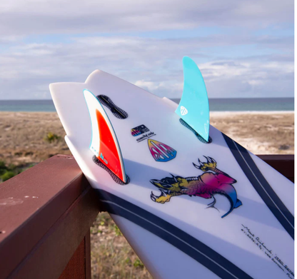 FCS II MR Freeride PG Twin Fin Set - Blue/Red/White