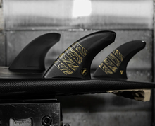 Futures Alpha Vector 3/2 Medium Fins - Carbon/Gold