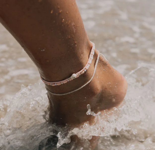 Pineapple Island Ka'anapali Frosted Glass Beaded Anklet - Peach