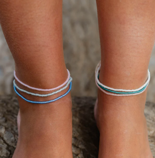 Pineapple Island Ka'anapali Frosted Glass Beaded Anklet - Light Blue