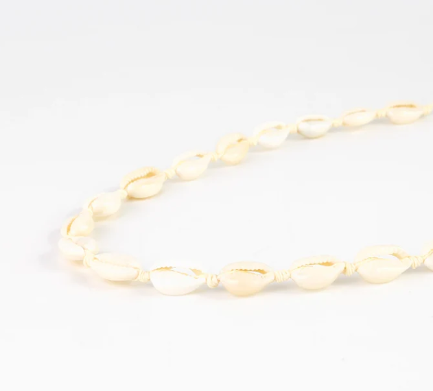 Pineapple Island Surfer Girl Cowrie Shell Necklace - Cream