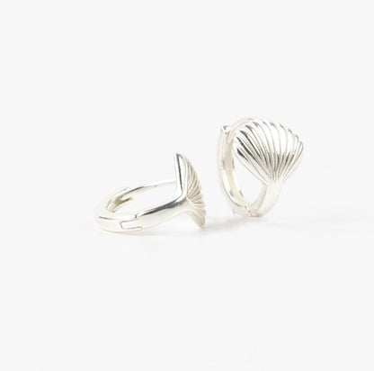 Pineapple Island Shell Hoop Earrings - Silver