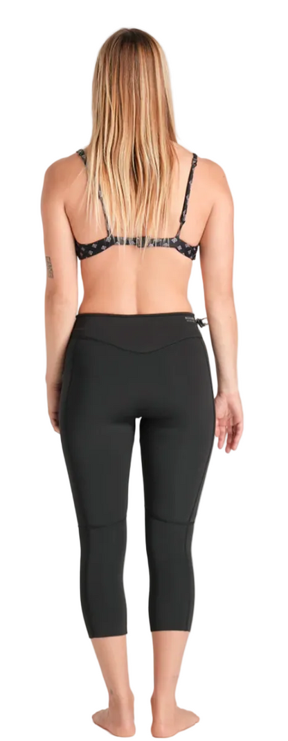 C-Skins NuWave Solace Lite 1.5mm Womens FL 3/4 Wetsuit Leggings - Black/White