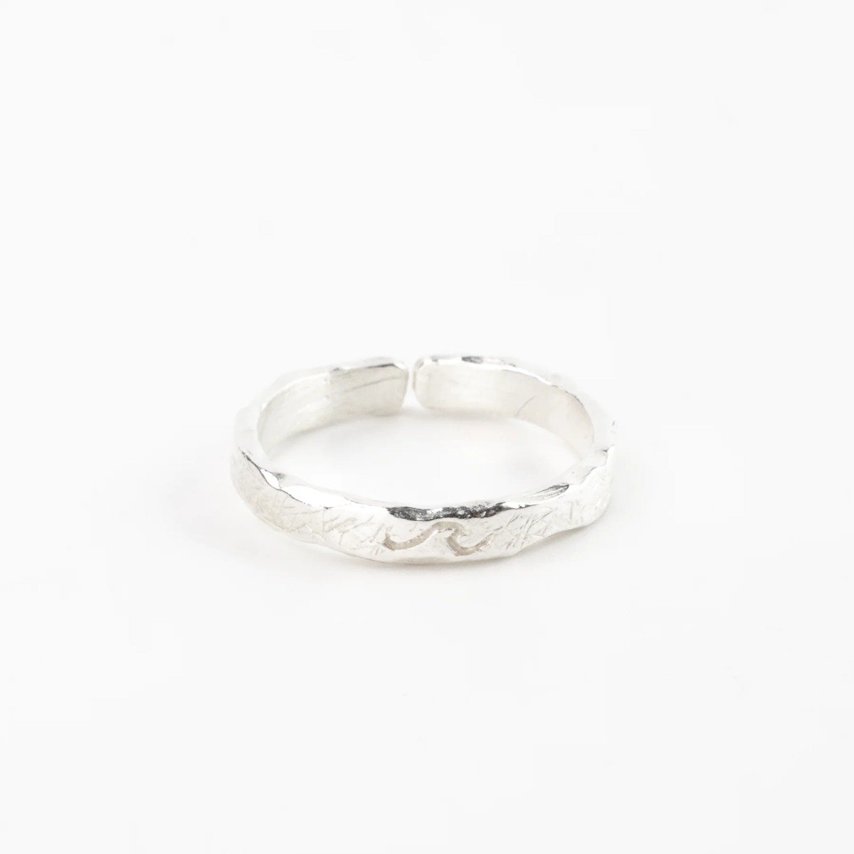Pineapple Island Flow With It Engraved Wave Silver Plated Ring