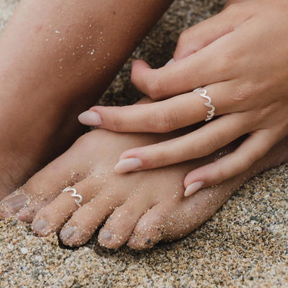 Pineapple Island Crashing Waves Adjustable Ring - Silver Plated