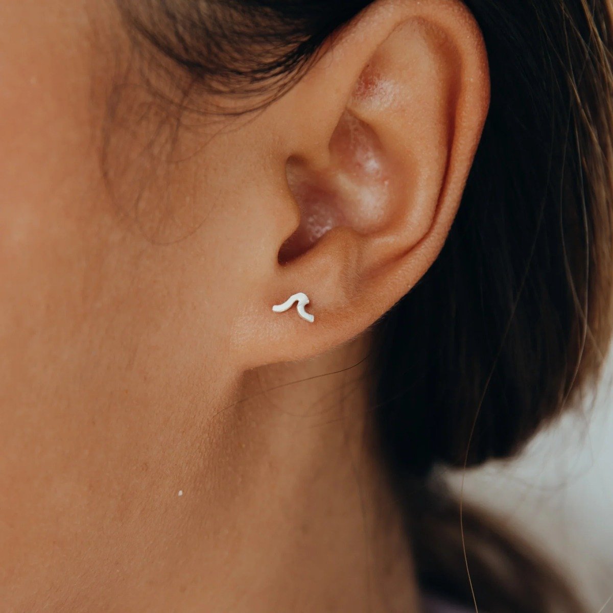 Pineapple Island Surfer Girl Wave Stud Earrings - Silver
