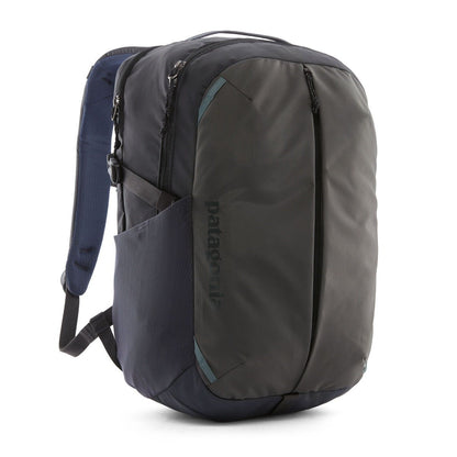 Patagonia Refugio Daypack 26L in Smolder Blue