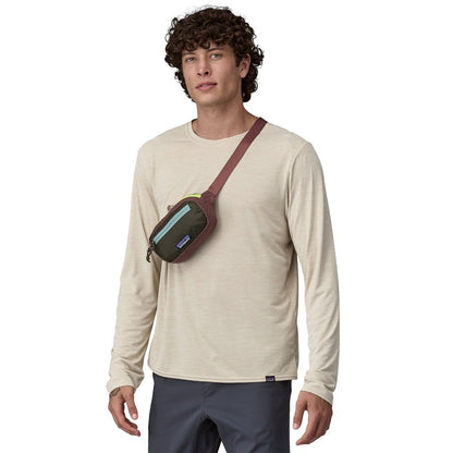 Patagonia Ultralight Black Hole 1L Mini Hip Pack - Patchwork: Pine Needle Green