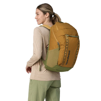 Patagonia Black Hole 32L Backpack - Pufferfish Gold