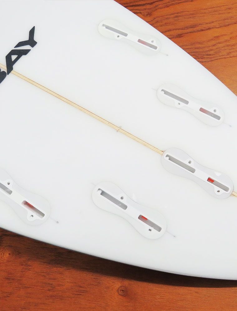 Rebel AP1000 Surfboard - White - Fin Set Up