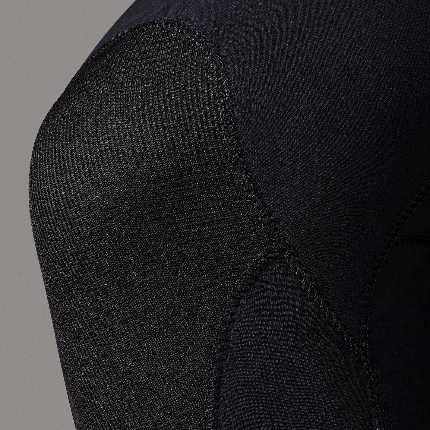 Xcel Axis Ocena Chest Zip 5/4mm Winter Wetsuit 2026 - Black