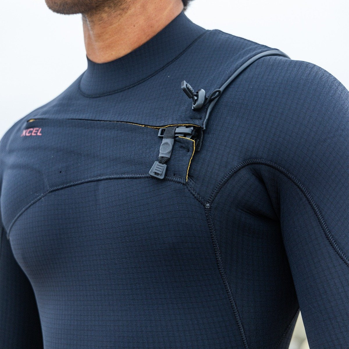 Xcel Infiniti 5/4mm Men's Chest Zip Wetsuit 2026 - Black