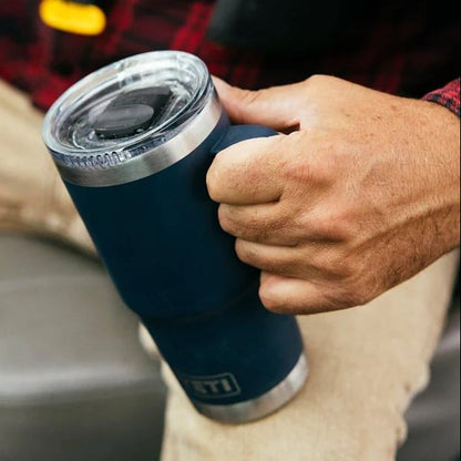 Yeti Rambler 20oz Travel Mug - Navy