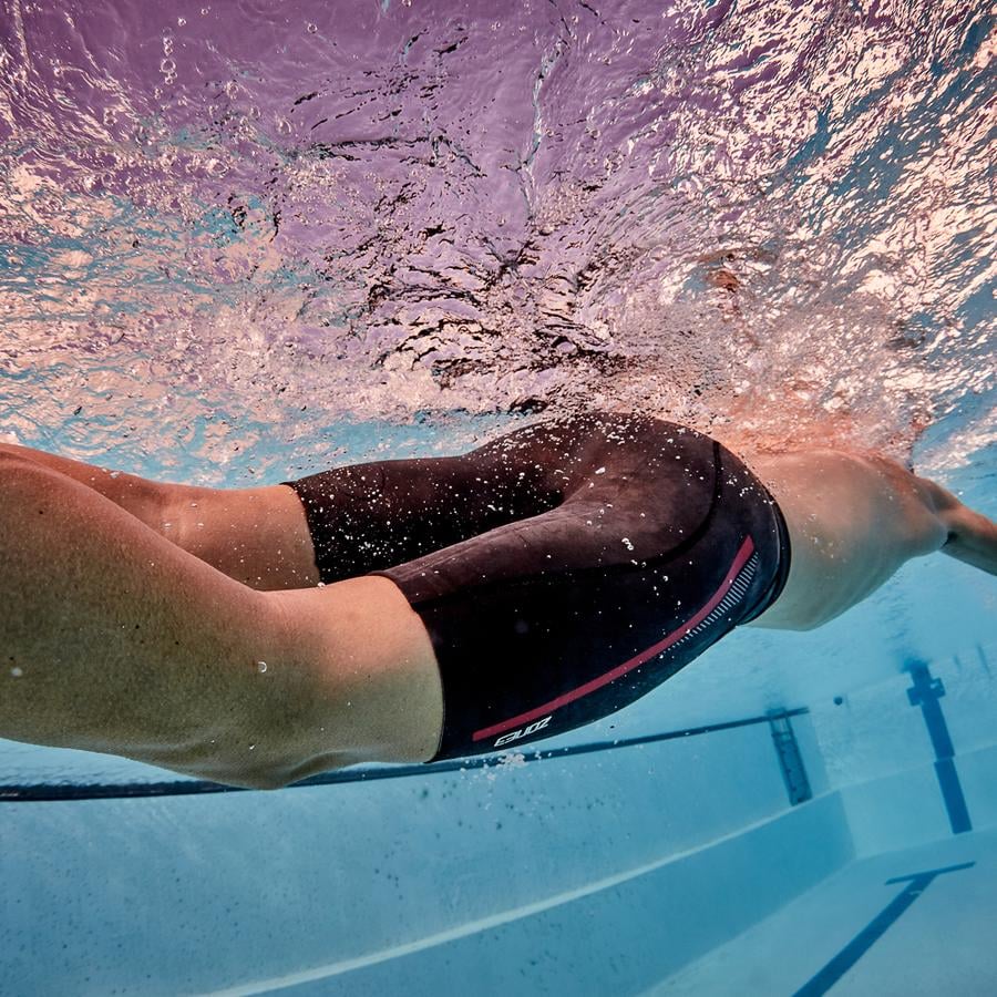 Neoprene 1.5mm jammer - lifestyle view underwater