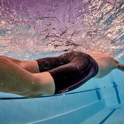 Neoprene 1.5mm jammer - lifestyle view underwater